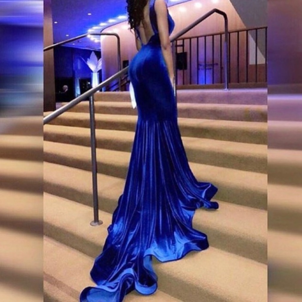 Gown